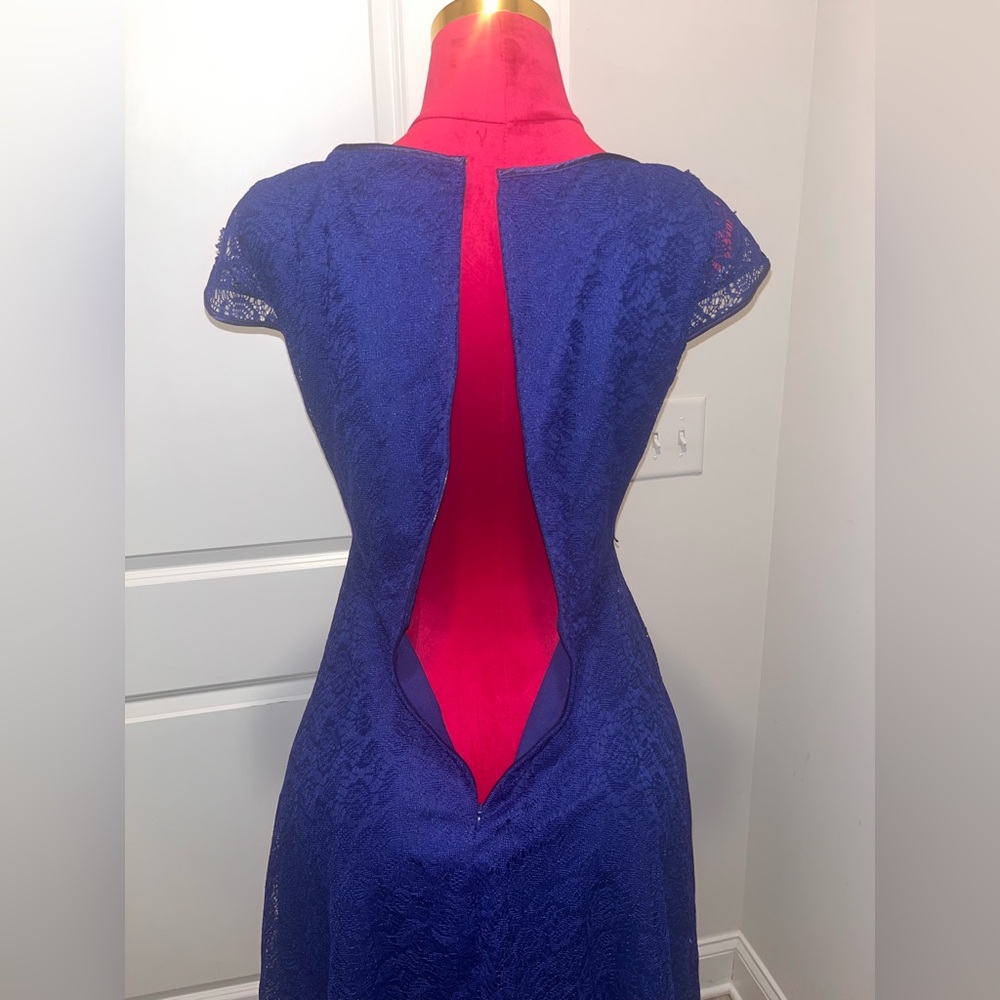 Kasper Royal Blue Lace Midi Dress with Cap Sleeves - Picture 3 of 9
